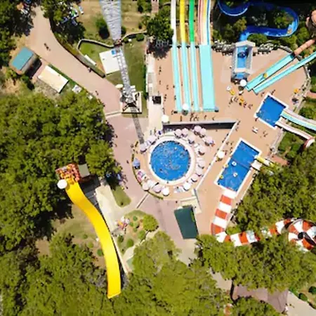Waterplanet & Aquapark Hotel