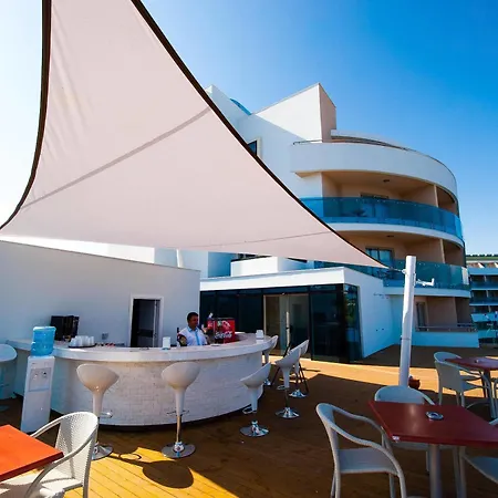 Hotel Waterplanet & Aquapark 4*