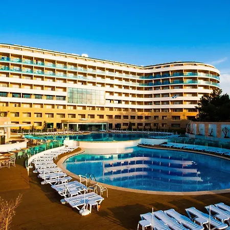 Hotel Waterplanet & Aquapark 4*